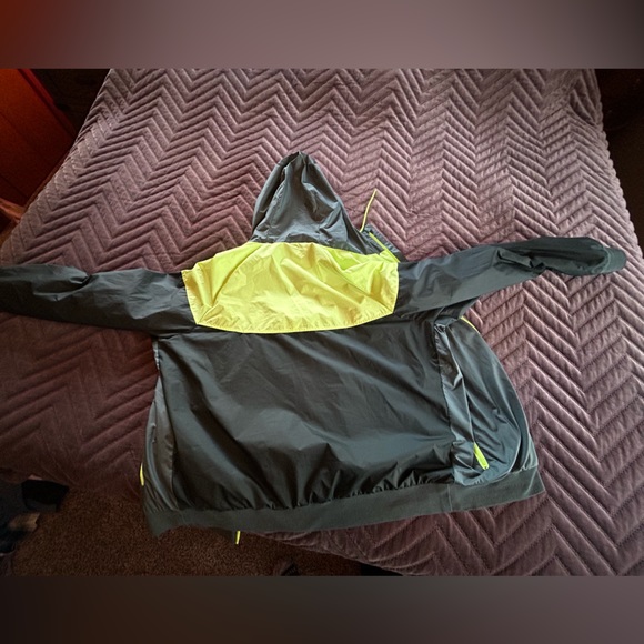 Men’s Nike windbreaker zip-up - Picture 4 of 4